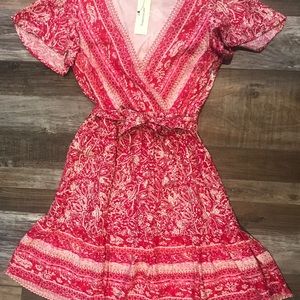 NWT Francesca’s red and white floral dress (xxs)